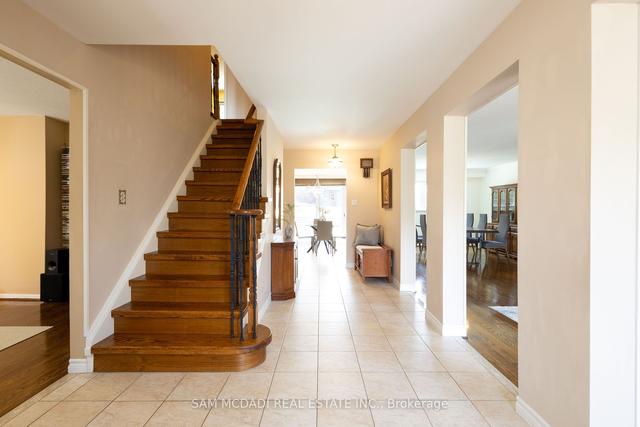 1467 Flaminia Crt, House detached with 4 bedrooms, 4 bathrooms and 6 parking in Mississauga ON | Image 3