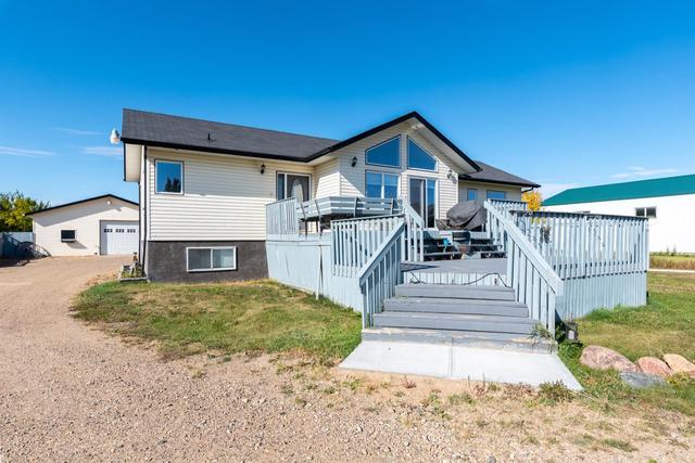 5301 50 Street, House detached with 5 bedrooms, 3 bathrooms and 3 parking in Vermilion River County AB | Image 7