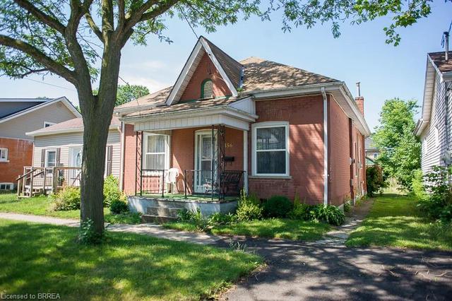 156 Albion Street, House detached with 3 bedrooms, 1 bathrooms and 2 parking in Brantford ON | Image 1