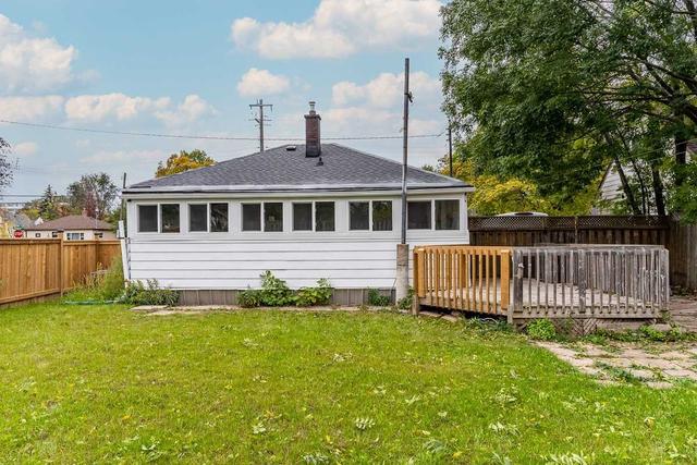 734 Britannia Ave, House detached with 3 bedrooms, 2 bathrooms and 4 parking in Hamilton ON | Image 22