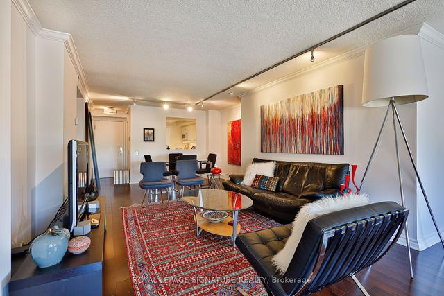 401 - 1177 Yonge St, Condo with 1 bedrooms, 1 bathrooms and 1 parking in Toronto ON | Image 4