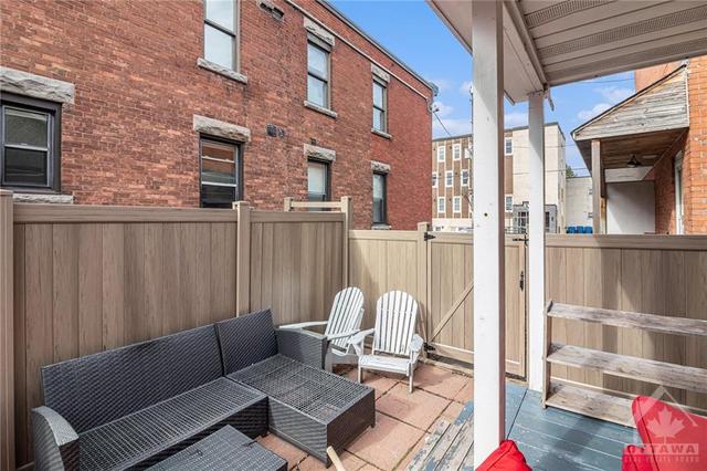 59 St Andrew Street, Townhouse with 3 bedrooms, 2 bathrooms and null parking in Ottawa ON | Image 30
