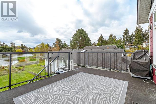 164 White Pine Rd, House detached with 6 bedrooms, 4 bathrooms and 4 parking in View Royal BC | Image 79