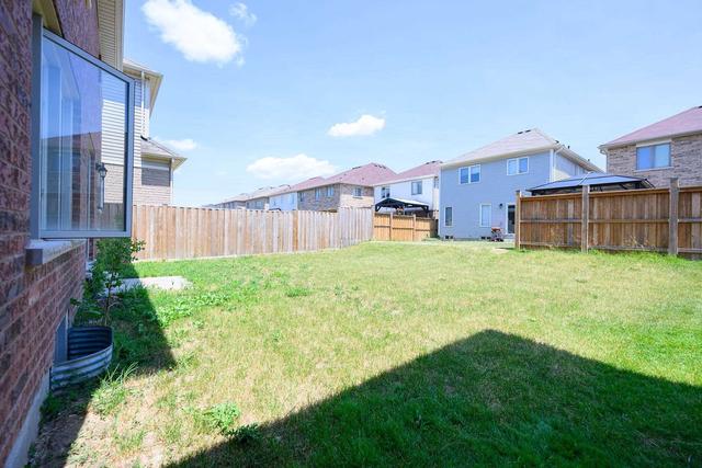 7800 Butternut Blvd, House detached with 3 bedrooms, 3 bathrooms and 4 parking in Niagara Falls ON | Image 21