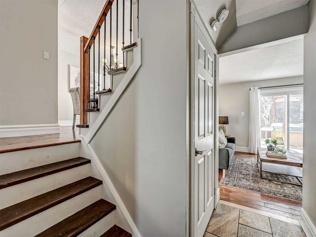 30 Somerset Dr, House detached with 3 bedrooms, 3 bathrooms and 5 parking in Brampton ON | Image 34