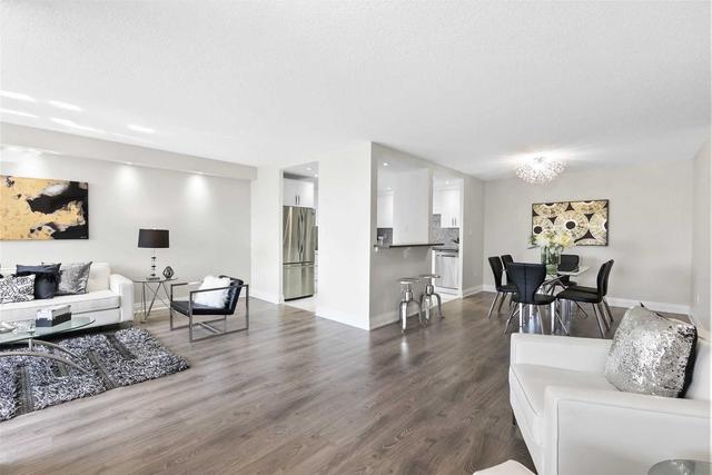405 - 90 Fisherville Rd, Condo with 2 bedrooms, 2 bathrooms and 2 parking in Toronto ON | Image 9