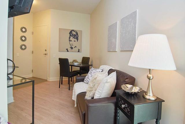 132 - 525 Wilson Ave, Condo with 1 bedrooms, 1 bathrooms and 1 parking in Toronto ON | Image 8