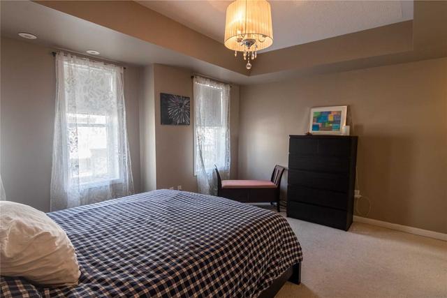 5 - 633 Dundas St W, Townhouse with 2 bedrooms, 2 bathrooms and 2 parking in Mississauga ON | Image 5