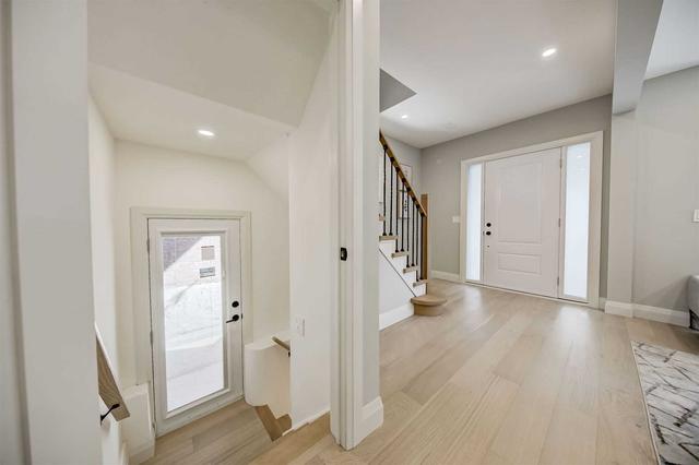 216 Evelyn Ave, House detached with 4 bedrooms, 4 bathrooms and 3 parking in Toronto ON | Image 25