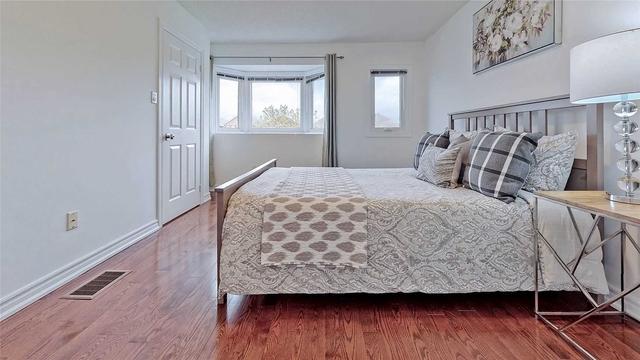 102 Clarion Cres, House detached with 4 bedrooms, 4 bathrooms and 6 parking in Markham ON | Image 24