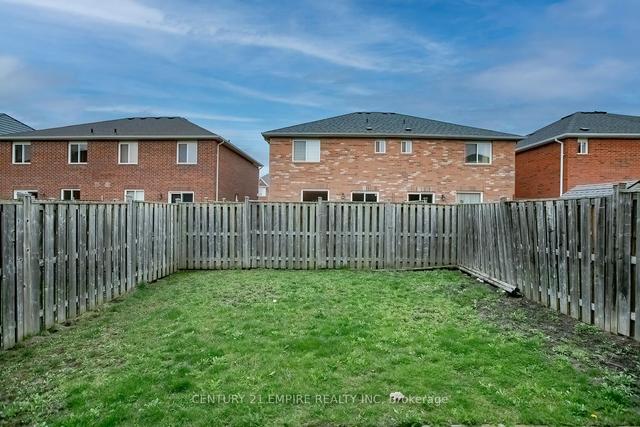 83 Bushmill Circ, House semidetached with 3 bedrooms, 3 bathrooms and 3 parking in Brampton ON | Image 22