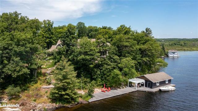 1655 Muskoka Road 118 W, House detached with 5 bedrooms, 4 bathrooms and 18 parking in Muskoka Lakes ON | Image 36