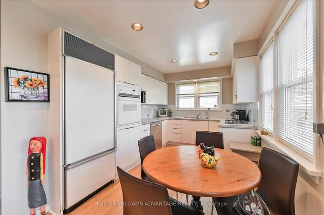 35 Knollview Cres, House detached with 4 bedrooms, 3 bathrooms and 6 parking in Toronto ON | Image 4
