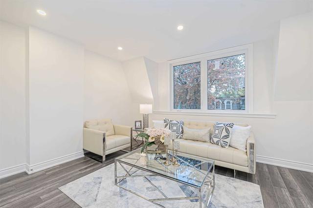 66 Bellevue Ave, House attached with 4 bedrooms, 3 bathrooms and 1 parking in Toronto ON | Image 9