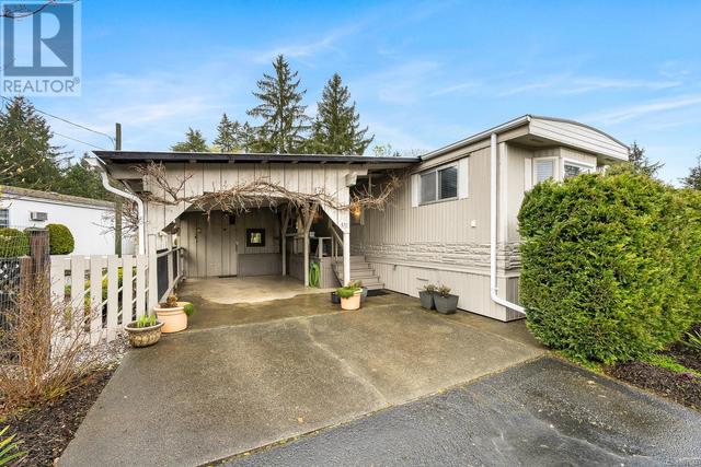 c12 - 2157 Regent Rd, House other with 3 bedrooms, 2 bathrooms and 2 parking in Comox Valley C (Puntledge   Black Creek) BC | Image 2