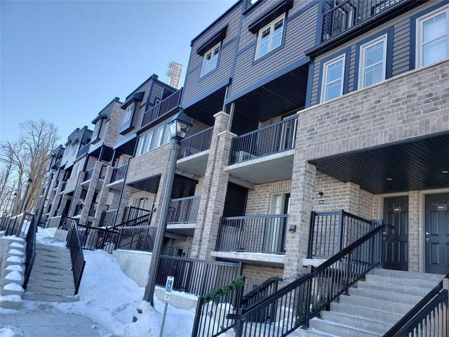 1989 Ottawa St S, Condo with 2 bedrooms, 1 bathrooms and 1 parking in Kitchener ON | Image 2