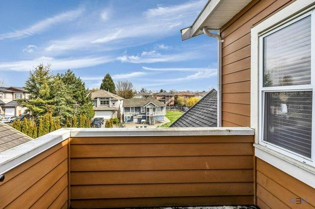 304 Lawrence Street, House detached with 6 bedrooms, 6 bathrooms and null parking in New Westminster BC | Image 37