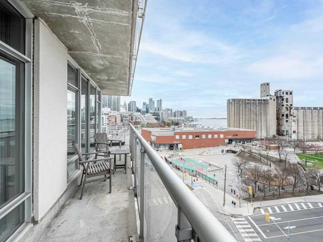 1007 - 650 Queens Quay W, Condo with 2 bedrooms, 2 bathrooms and 1 parking in Toronto ON | Image 21