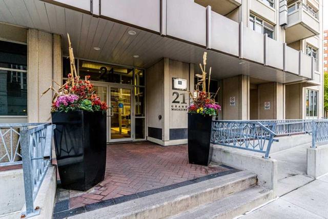 2505 - 21 Grand Magazine St, Condo with 1 bedrooms, 1 bathrooms and 1 parking in Toronto ON | Image 12