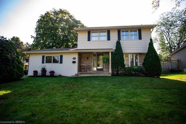75 Forsythe Avenue, House detached with 4 bedrooms, 2 bathrooms and 5 parking in Brantford ON | Image 1