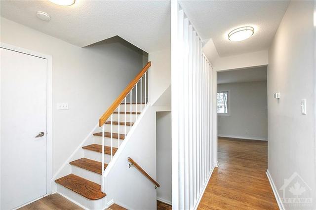3 Arnold Drive, Townhouse with 3 bedrooms, 2 bathrooms and 1 parking in Ottawa ON | Image 21