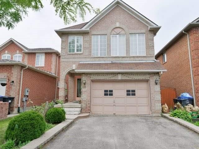88 Pebblestone Circ, House detached with 4 bedrooms, 3 bathrooms and 2 parking in Brampton ON | Image 1
