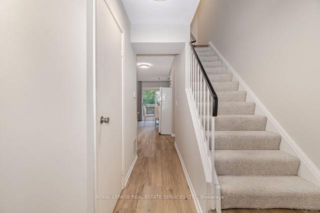 4 - 90 Sarah Lane, Townhouse with 3 bedrooms, 4 bathrooms and 2 parking in Oakville ON | Image 36