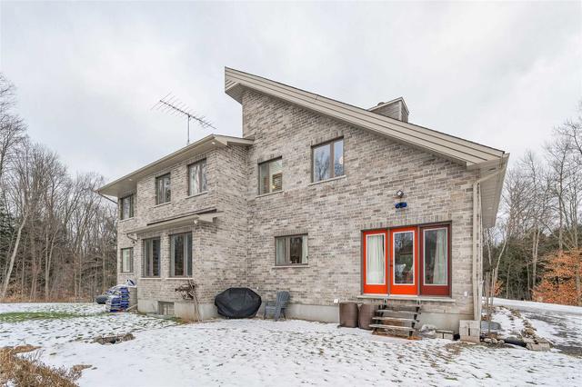 6838 Concession 4 Rd, House detached with 4 bedrooms, 3 bathrooms and 16 parking in Puslinch ON | Image 19