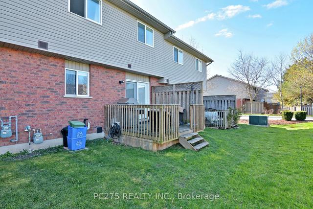 82 - 1535 Trossacks Ave, Townhouse with 3 bedrooms, 3 bathrooms and 1 parking in London ON | Image 24