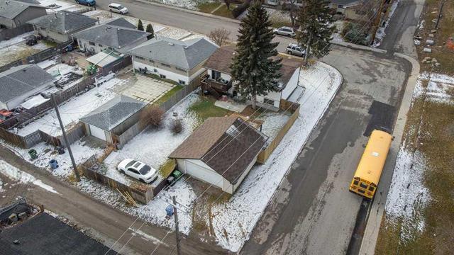 902 34 Street Se, House detached with 4 bedrooms, 2 bathrooms and 4 parking in Calgary AB | Image 14