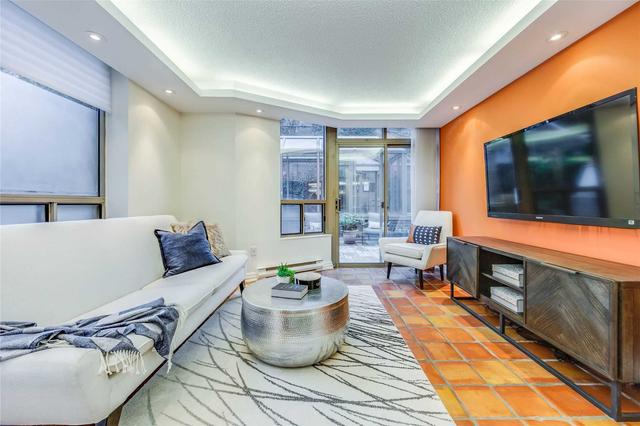 206 - 160 Frederick St, Condo with 2 bedrooms, 2 bathrooms and 1 parking in Toronto ON | Image 14