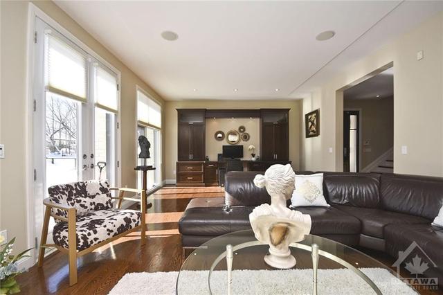 105 Black Maple Private, House detached with 4 bedrooms, 4 bathrooms and 4 parking in Ottawa ON | Image 5