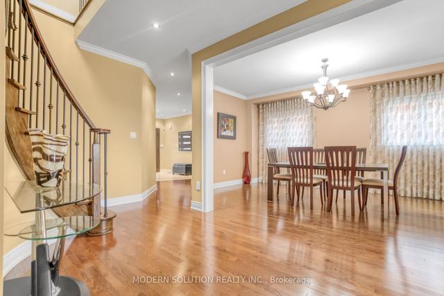 195 Twin Hills Cres, House detached with 4 bedrooms, 3 bathrooms and 4 parking in Vaughan ON | Image 28