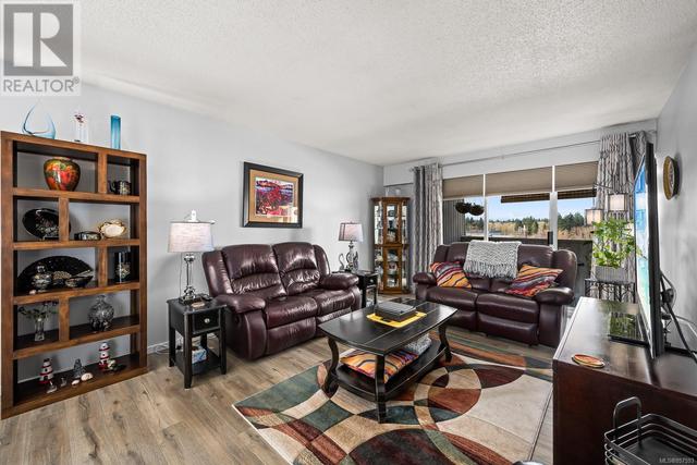302 - 377 Dogwood St, Condo with 2 bedrooms, 1 bathrooms and 2 parking in Campbell River BC | Image 8