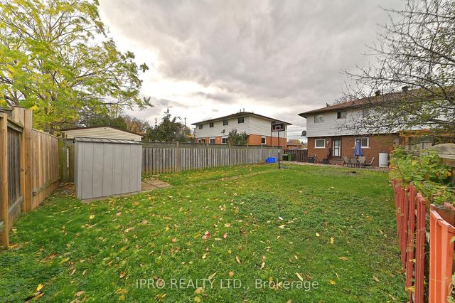 98 Riverdale Dr, House semidetached with 4 bedrooms, 2 bathrooms and 3 parking in Hamilton ON | Image 26
