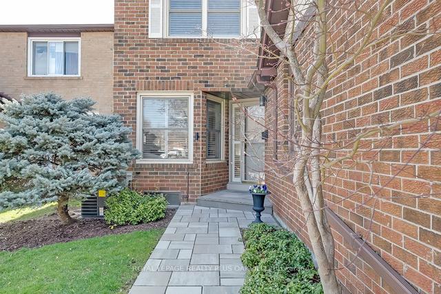 1153 Potters Wheel Cres, House attached with 3 bedrooms, 2 bathrooms and 3 parking in Oakville ON | Image 23