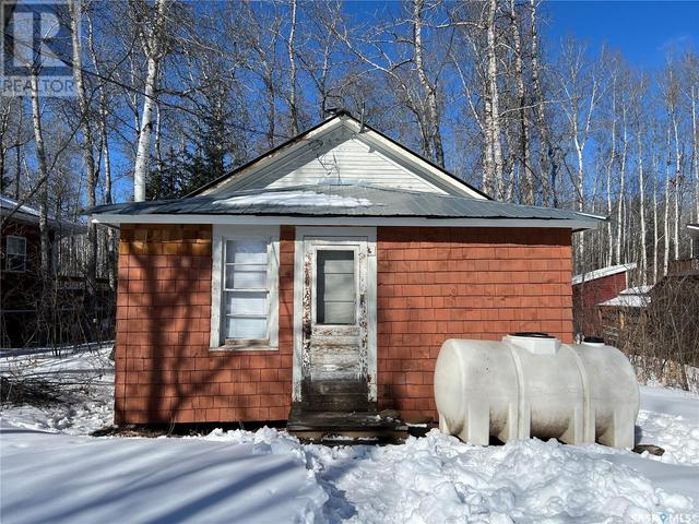 520 Bear Road, House detached with 3 bedrooms, 1 bathrooms and null parking in Bjorkdale No. 426 SK | Image 1