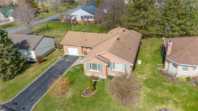 6232 Dalton Court, House detached with 3 bedrooms, 3 bathrooms and 4 parking in South Glengarry ON | Image 2
