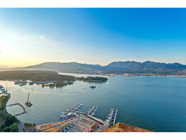 4506 - 1011 W Cordova Street, Condo with 2 bedrooms, 3 bathrooms and null parking in Vancouver BC | Card Image