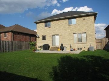 2263 Askin Ave, House detached with 3 bedrooms, 4 bathrooms and 4 parking in Windsor ON | Image 2