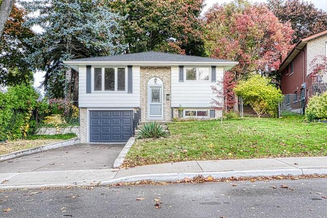 164 Gardiner Dr, House detached with 3 bedrooms, 2 bathrooms and 4 parking in Hamilton ON | Card Image