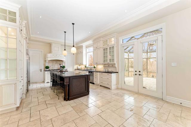 8560 Pine Valley Dr, House detached with 4 bedrooms, 4 bathrooms and 13 parking in Vaughan ON | Image 4