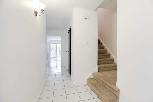 85 Brimwood Blvd, Townhouse with 4 bedrooms, 3 bathrooms and 2 parking in Toronto ON | Image 32