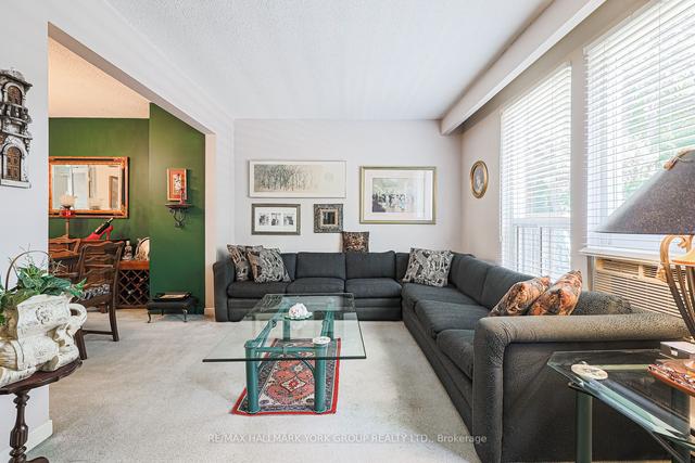 19 Edgar Woods Rd, Townhouse with 3 bedrooms, 3 bathrooms and 2 parking in Toronto ON | Image 30