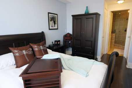 504 - 25 Earlington Ave, Condo with 2 bedrooms, 2 bathrooms and 2 parking in Toronto ON | Image 5