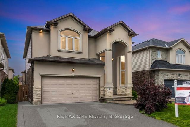 92 Desoto Dr, House detached with 4 bedrooms, 3 bathrooms and 4 parking in Hamilton ON | Image 12