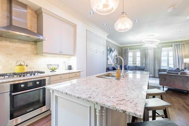 75 Pleasant Blvd, Townhouse with 2 bedrooms, 3 bathrooms and 2 parking in Toronto ON | Image 29