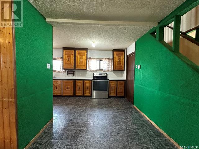 635 13th Street, House detached with 3 bedrooms, 2 bathrooms and null parking in Humboldt SK | Image 14