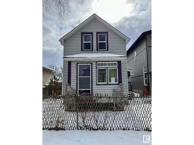 9525 110 Av Nw, House detached with 2 bedrooms, 1 bathrooms and null parking in Edmonton AB | Image 1