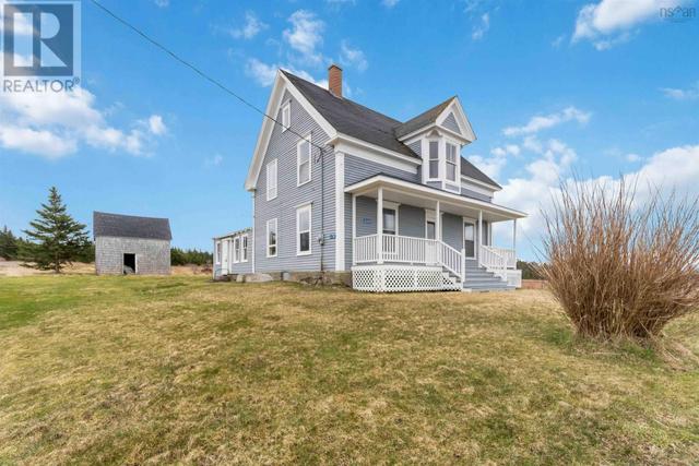 634 Riverside Road, House detached with 5 bedrooms, 1 bathrooms and null parking in Clare NS | Image 3